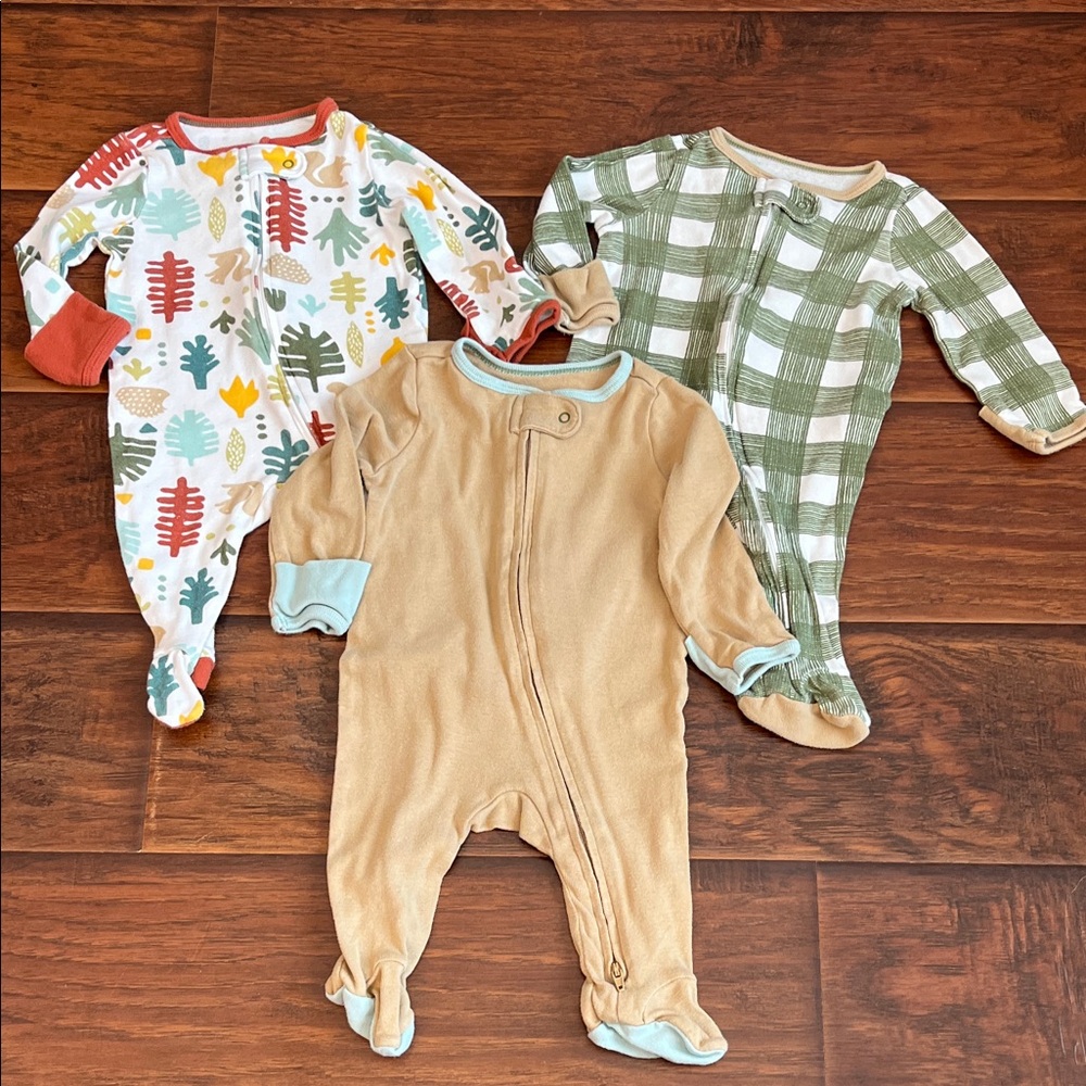 cloud island Baby Footed Pajama Set - White, Green, Tan with Orange Accents